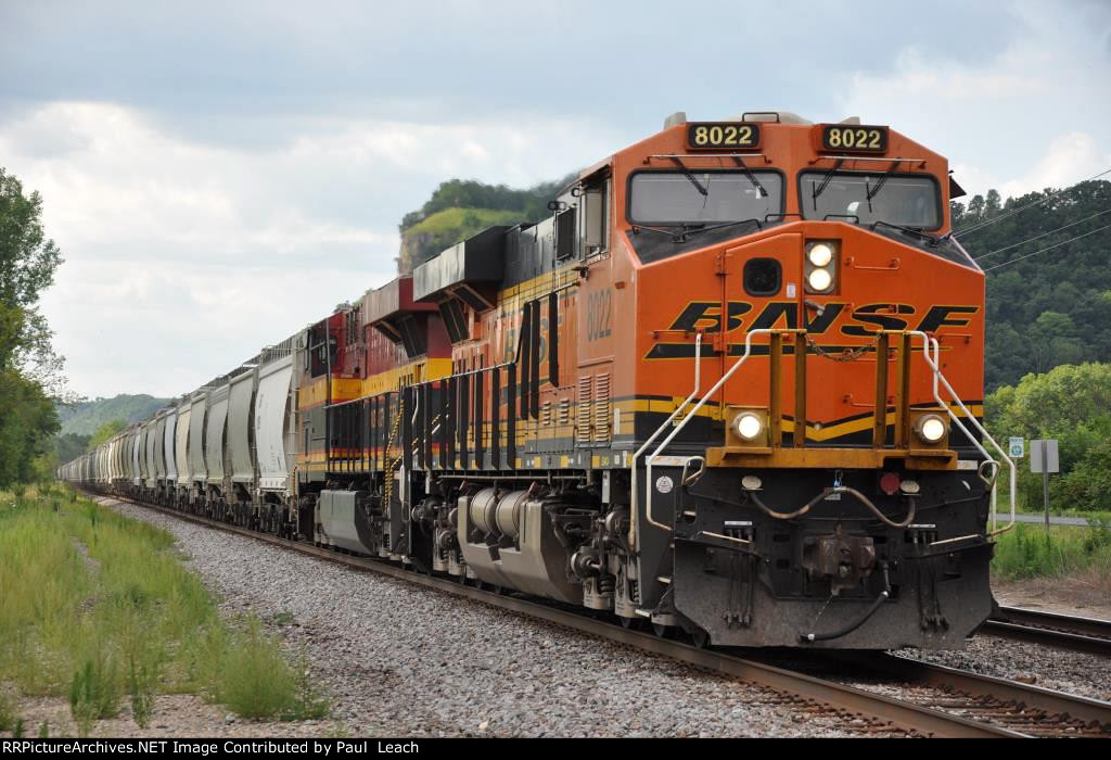 Sand train cruises east